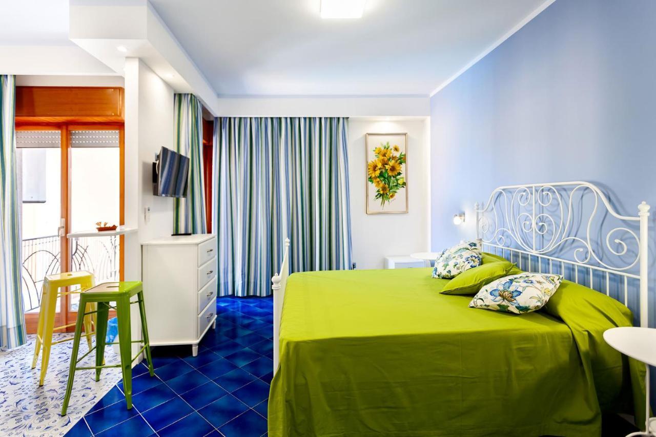 Sirentum Suite Sorrento Exteriör bild