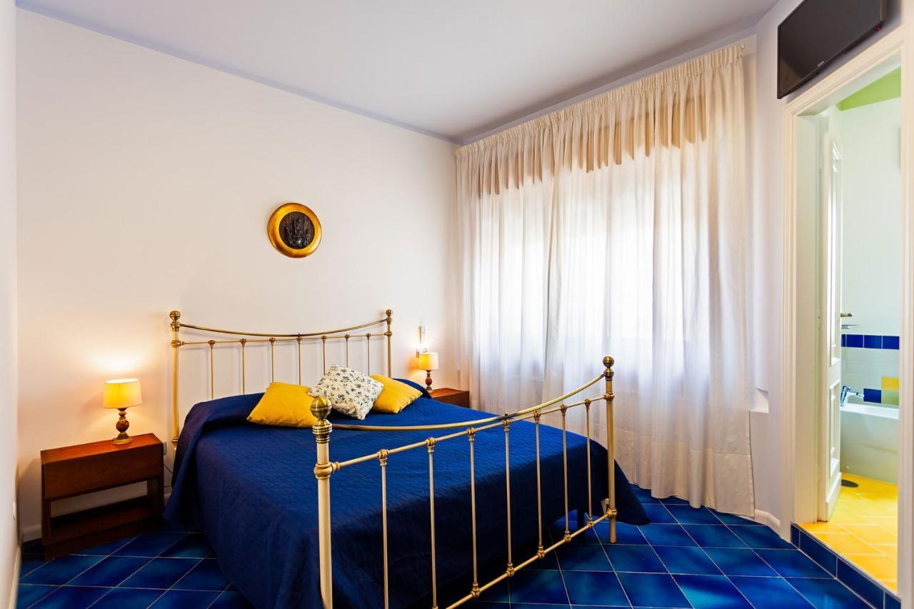 Sirentum Suite Sorrento Exteriör bild